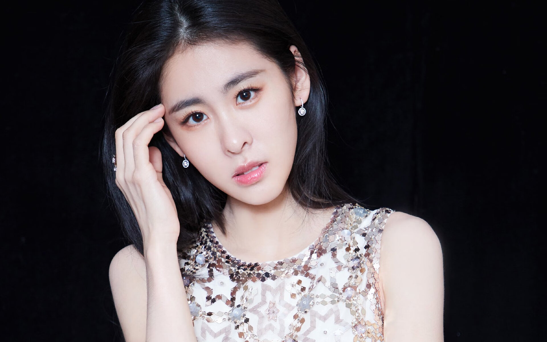 九游游戏中心官网-上海海港俱乐部管理层调整，上海海港俱乐部管理层调整方案