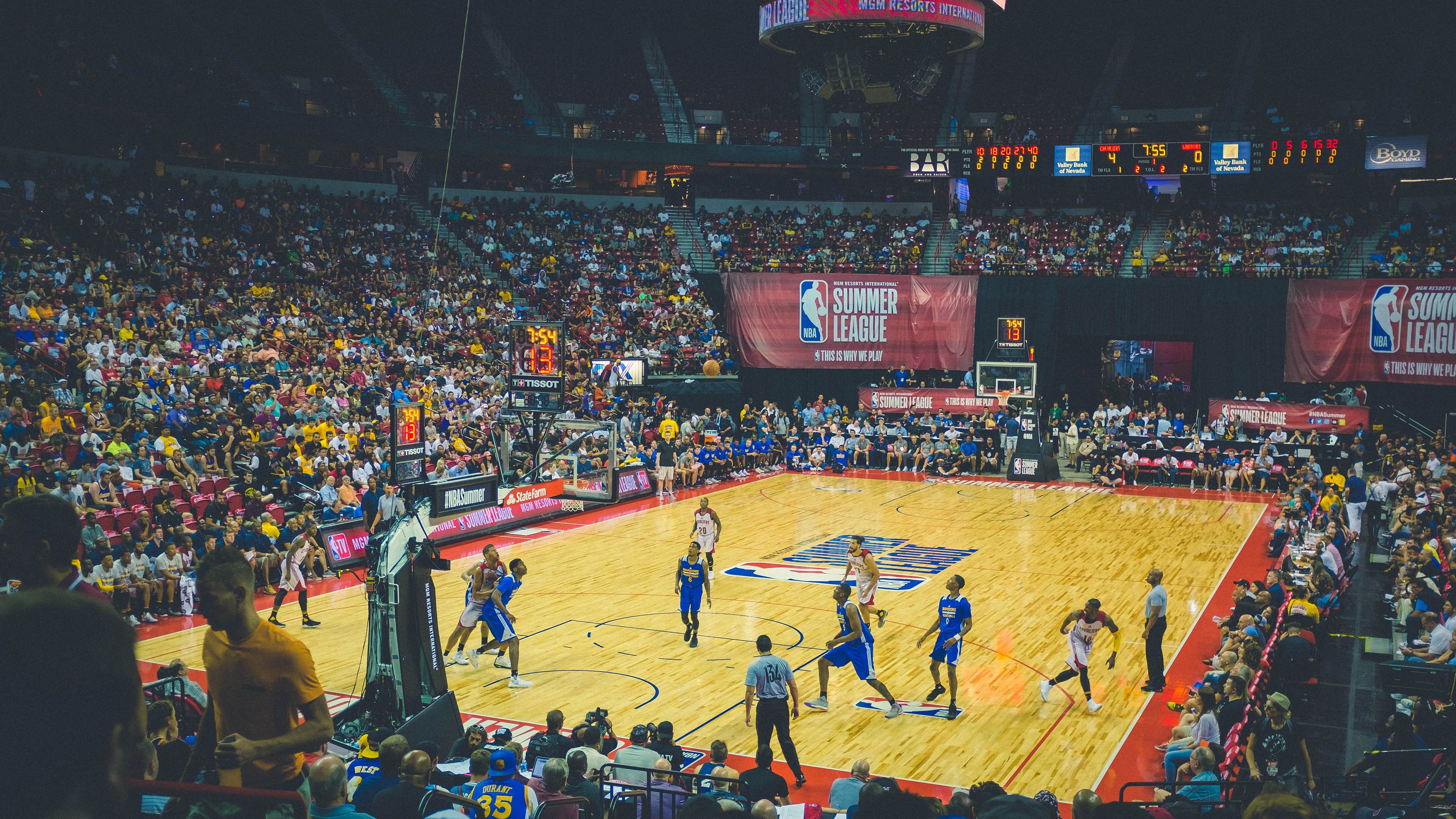 划频波动对成绩影响的实证分析,频率与划距的关系