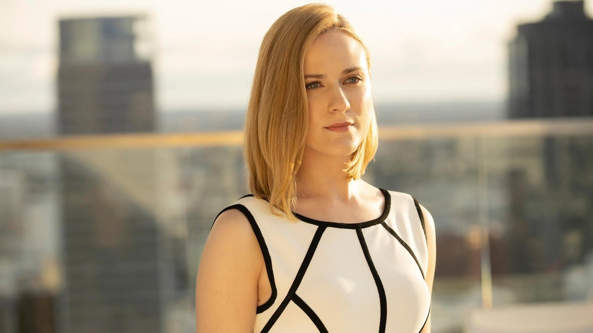 雷恩内部串联流畅不断拉开比赛节奏，雷恩队主场